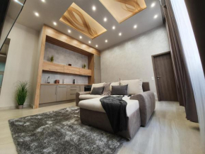 Nirvana Central Suite,3 bedrooms, 2 bathrooms, ACs